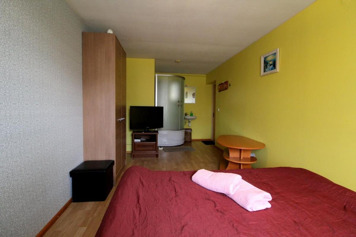 Hotel Pie Jana Brala Liepāja Esterno foto
