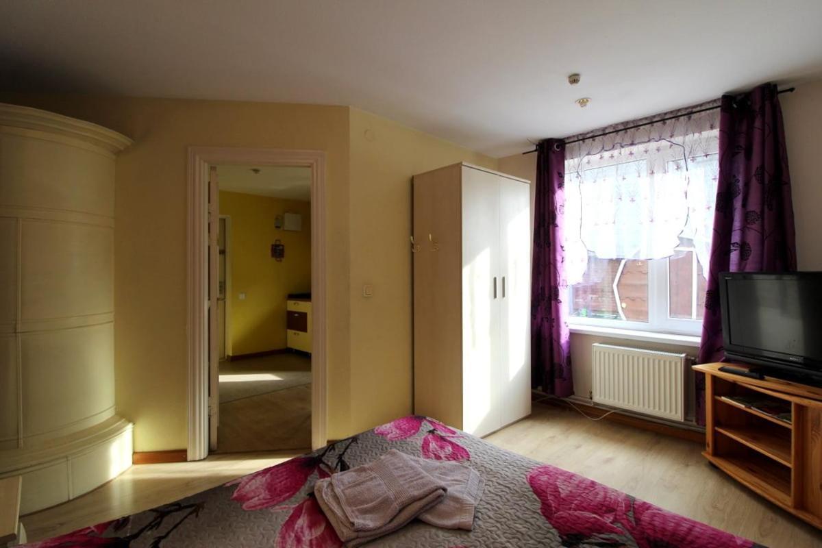 Hotel Pie Jana Brala Liepāja Esterno foto