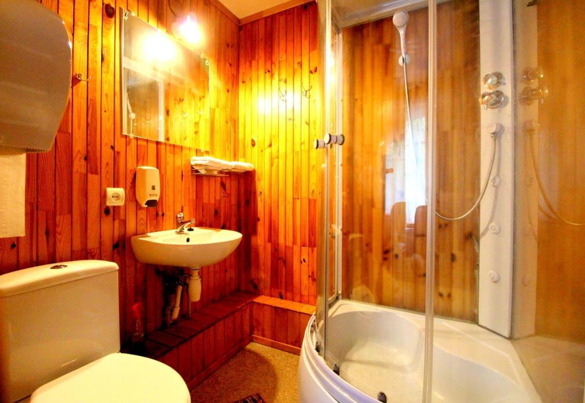 Hotel Pie Jana Brala Liepāja Esterno foto