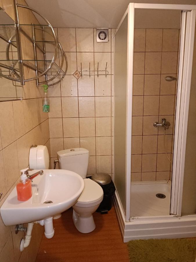Hotel Pie Jana Brala Liepāja Esterno foto
