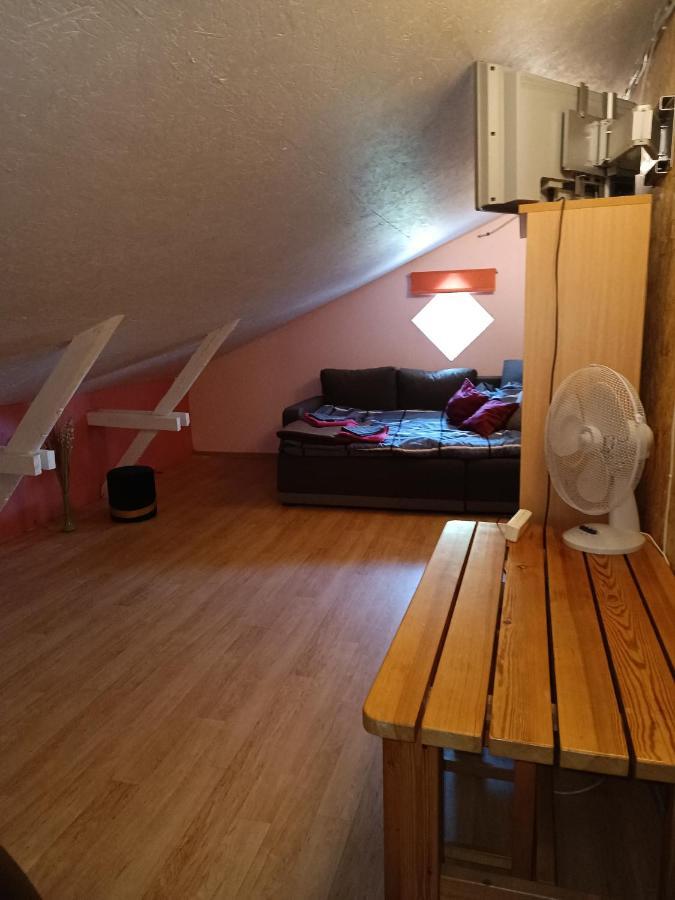 Hotel Pie Jana Brala Liepāja Esterno foto